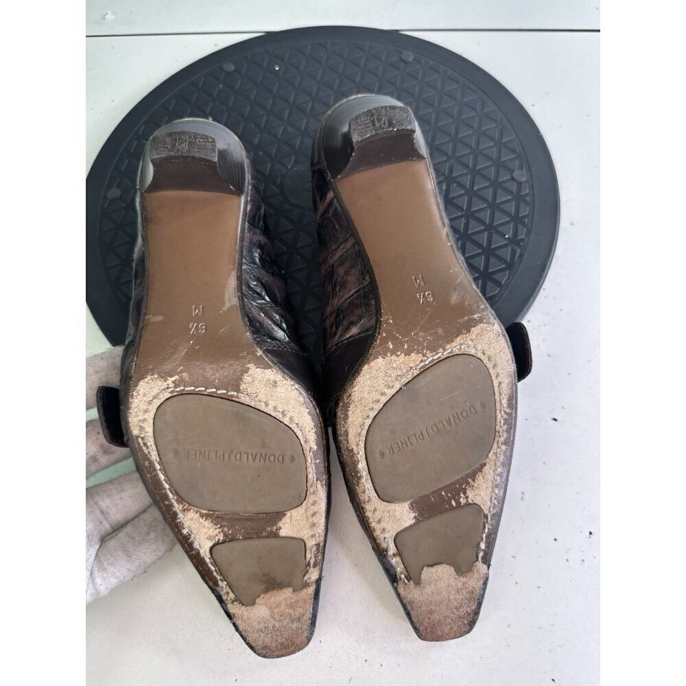 Donald J Pliner Croc Embossed Kitten Heels Brown Sz 6.5 M - Picture 8 of 8